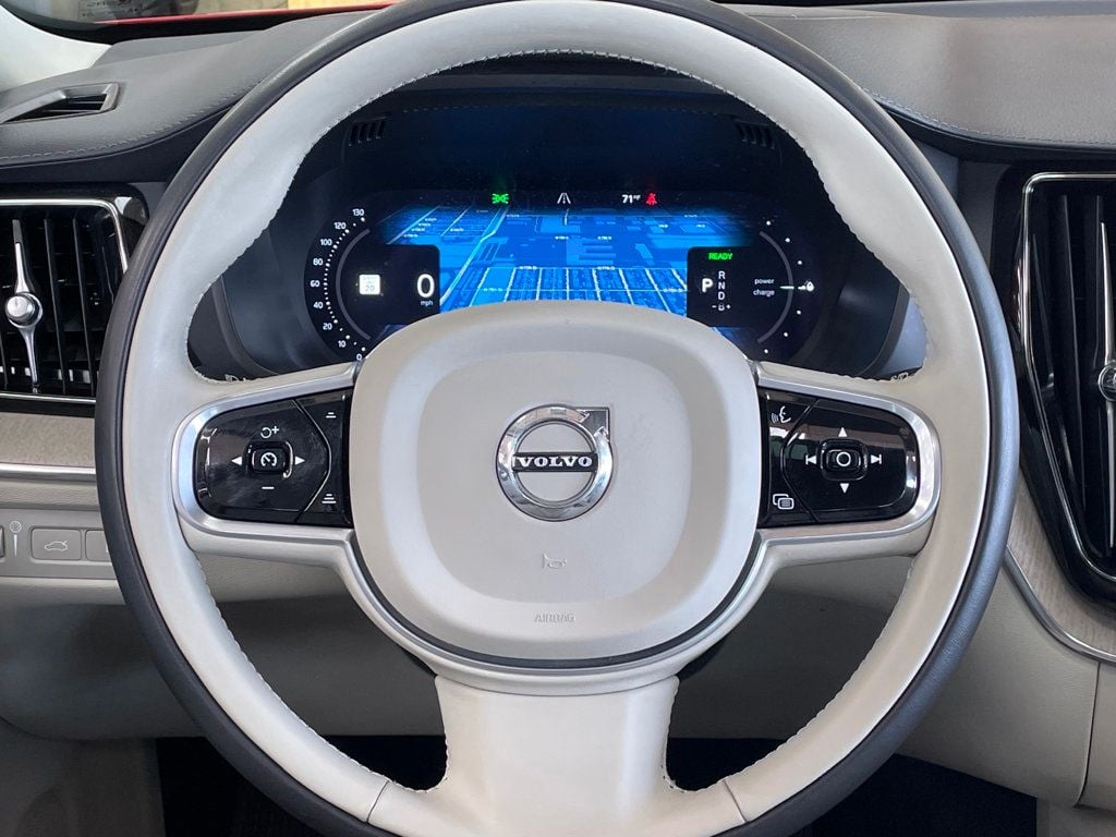 2022 Volvo XC60 Recharge Plug-In Hybrid T8 eAWD PHEV Inscription - 23024835 - 25