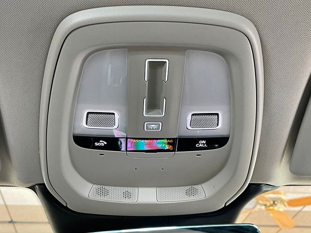 2022 Volvo XC60 Recharge Plug-In Hybrid T8 eAWD PHEV Inscription - 23024835 - 38