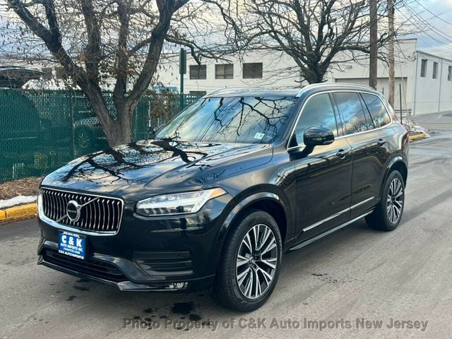 2022 Volvo XC90 T5 AWD Momentum 7P, CLIMATE PACKAGE,20'' WHEELS - 22967463 - 0