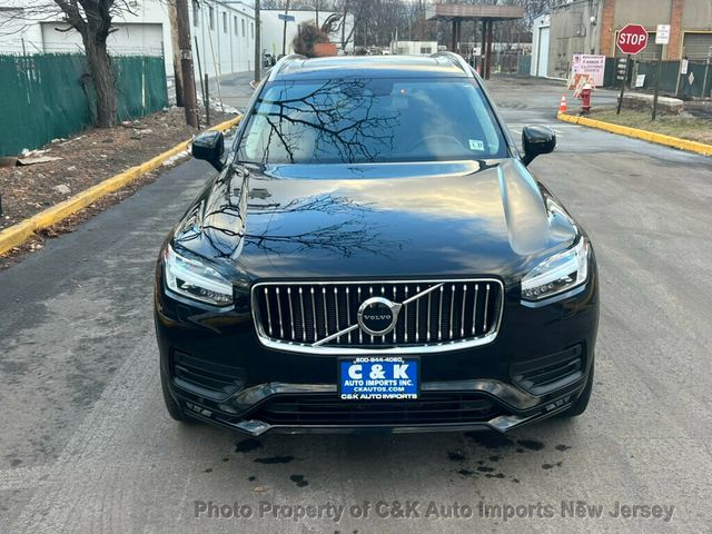 2022 Volvo XC90 T5 AWD Momentum 7P, CLIMATE PACKAGE,20'' WHEELS - 22967463 - 3