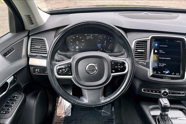 2022 Volvo XC90 T5 Momentum 7 Passenger - 23050714 - 19