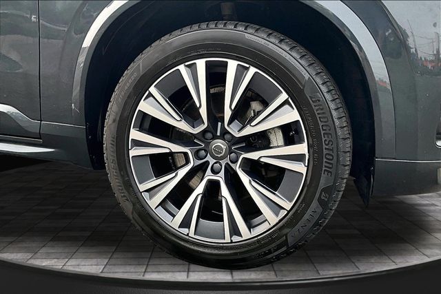2022 Volvo XC90 T5 Momentum 7 Passenger - 23050714 - 37