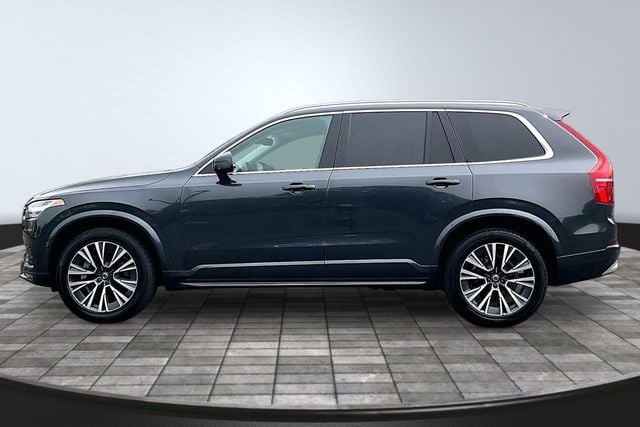 2022 Volvo XC90 T5 Momentum 7 Passenger - 23050714 - 3