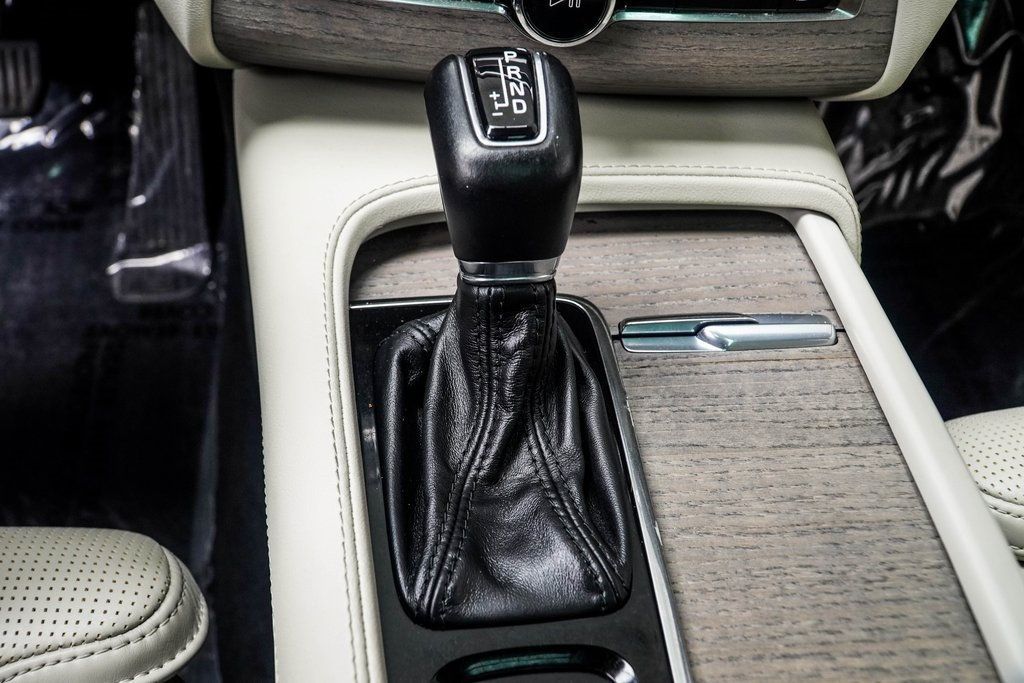 2022 Volvo XC90 T6 AWD Inscription photo 19