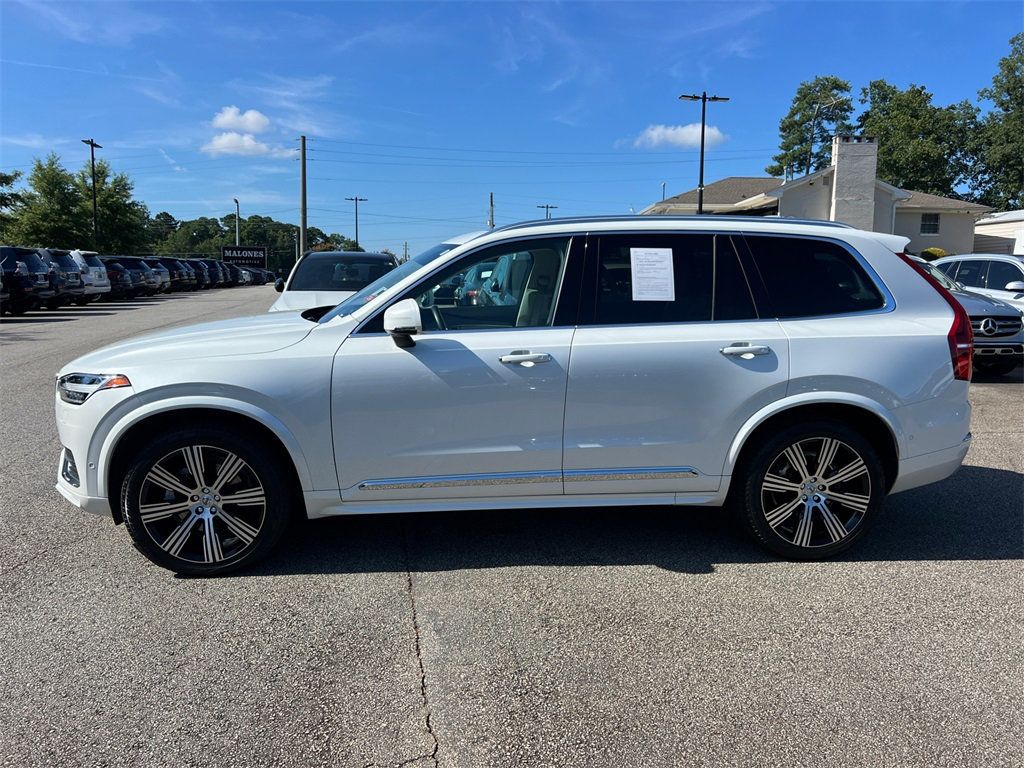 2022 Volvo XC90 T6 AWD Inscription photo 2