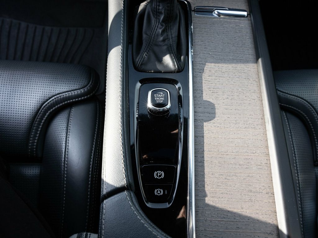 2022 Volvo XC90 T6 AWD Inscription, Climate Package, Advanced Package - 22960956 - 38