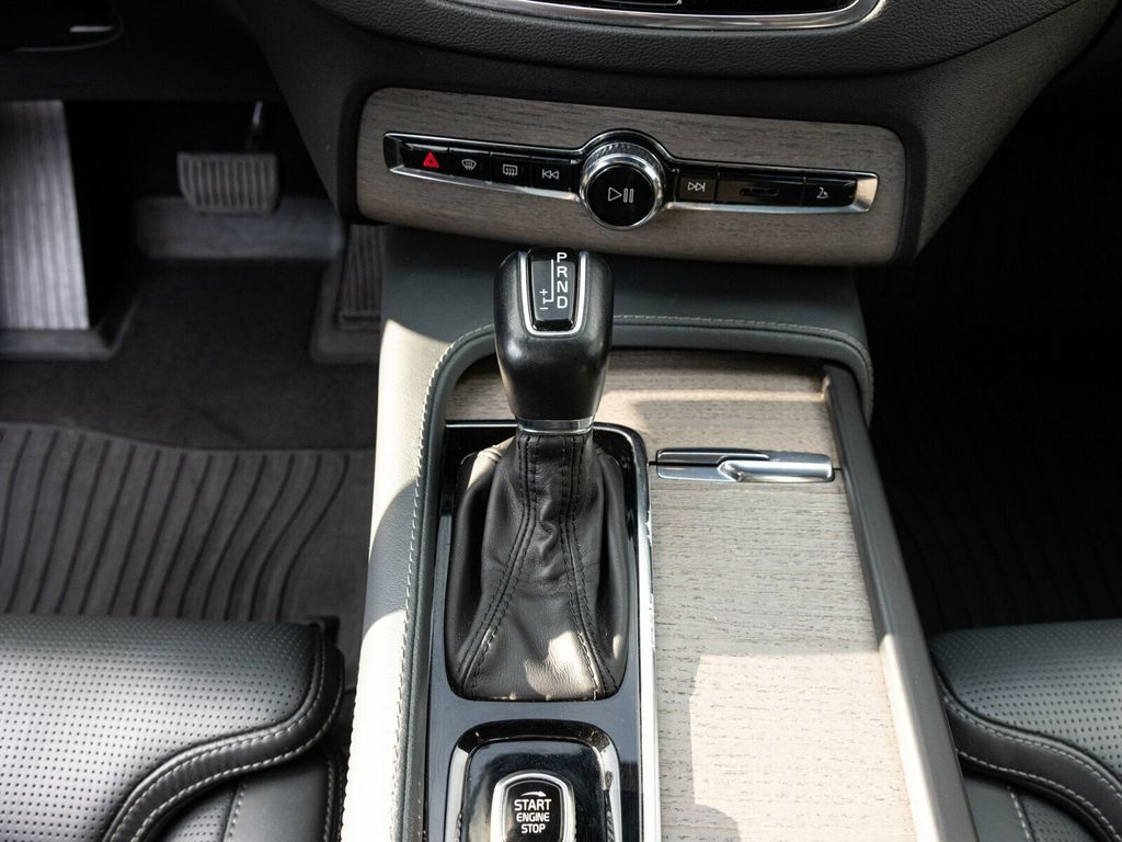 2022 Volvo XC90 T6 AWD Inscription, Climate Package, Advanced Package - 22960956 - 39