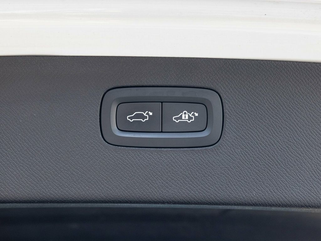 2022 Volvo XC90 T6 AWD Inscription, Climate Package, Advanced Package - 22960956 - 56