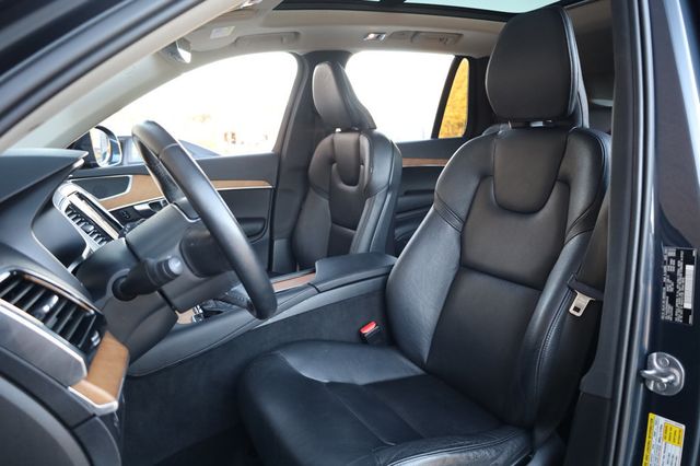 2022 Volvo XC90 T6 AWD Momentum 7P - 22947474 - 14