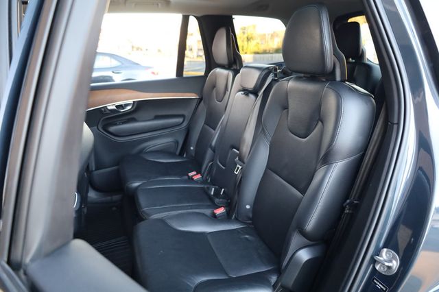 2022 Volvo XC90 T6 AWD Momentum 7P - 22947474 - 18