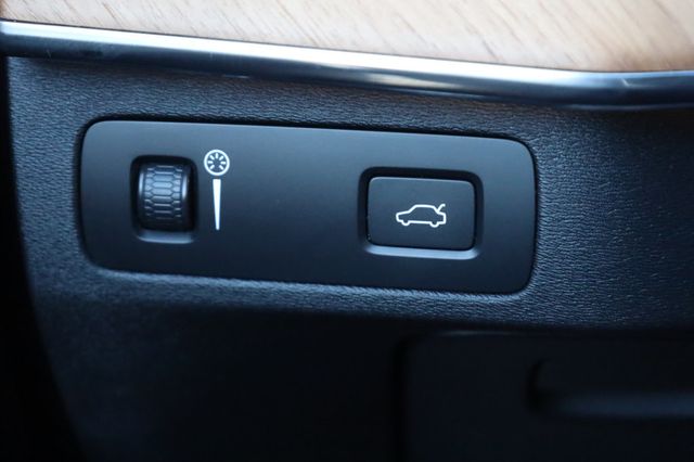 2022 Volvo XC90 T6 AWD Momentum 7P - 22947474 - 29