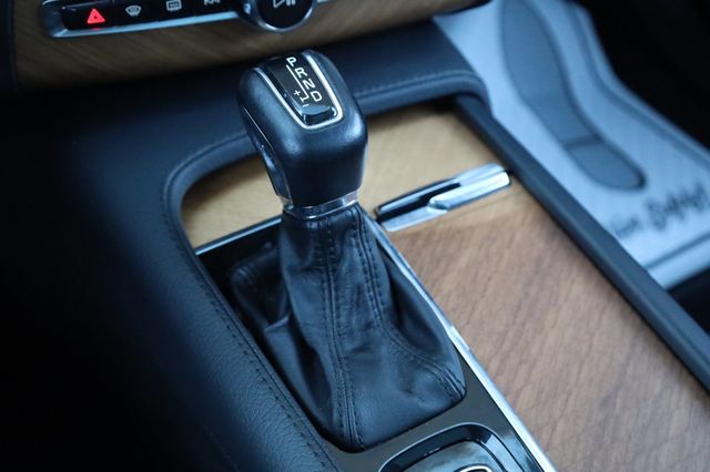 2022 Volvo XC90 T6 AWD Momentum 7P - 22947474 - 36