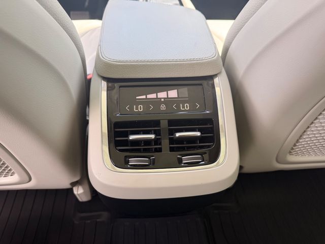 2022 Volvo XC90 XC90 T5 FWD MOMENTUM w/ ($2265 IN PACKAGES) - 23049062 - 12