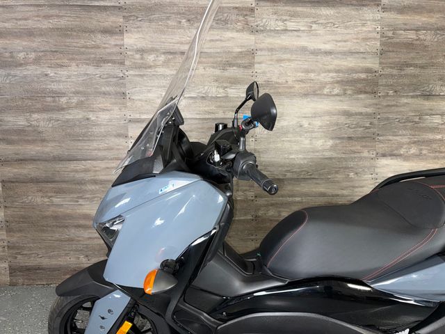 2022 Yamaha XMAX SUPER CLEAN! - 23046654 - 12