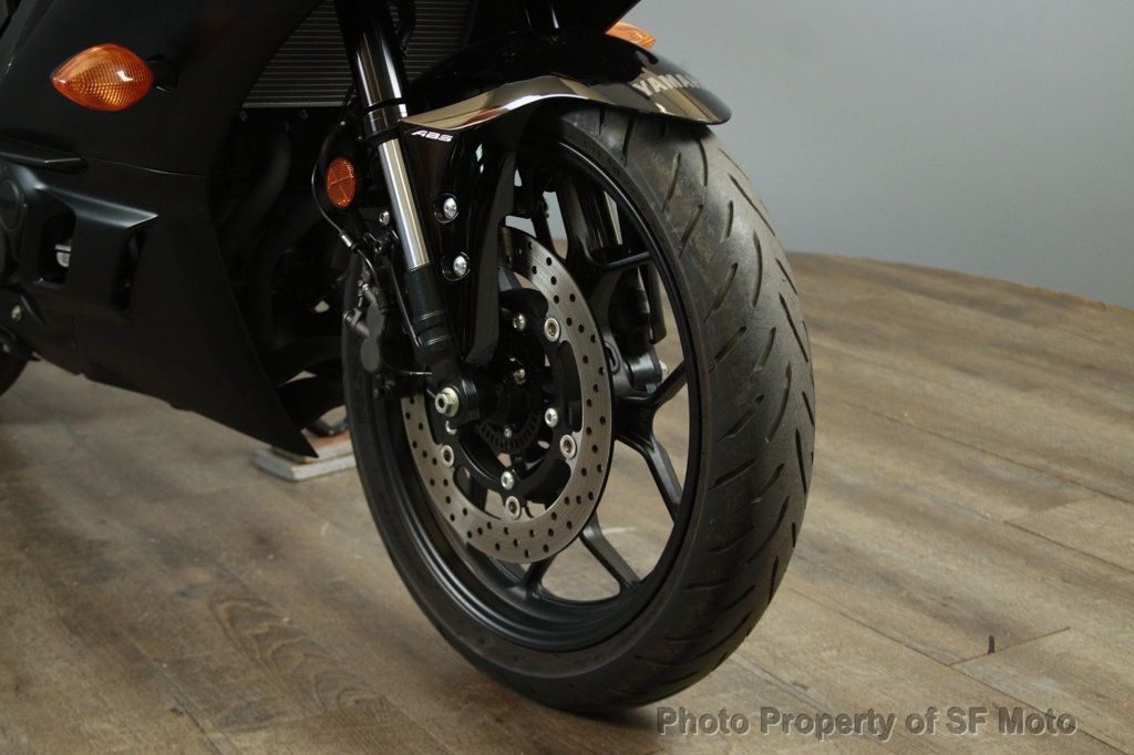2022 Yamaha YZF-R3 ABS Only 717 Miles! - 22905359 - 18