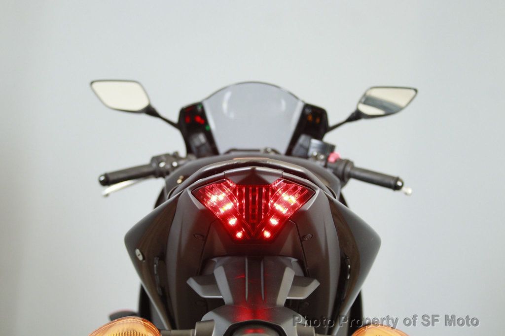 2022 Yamaha YZF-R3 ABS Only 717 Miles! - 22905359 - 7