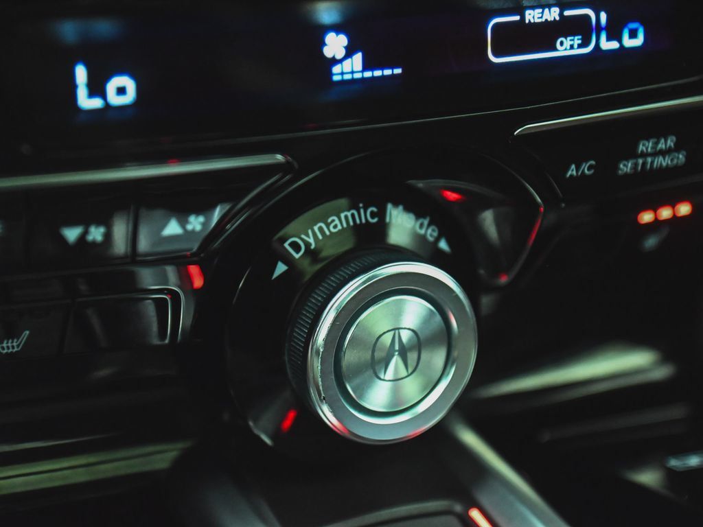 Acura MDX photo 31