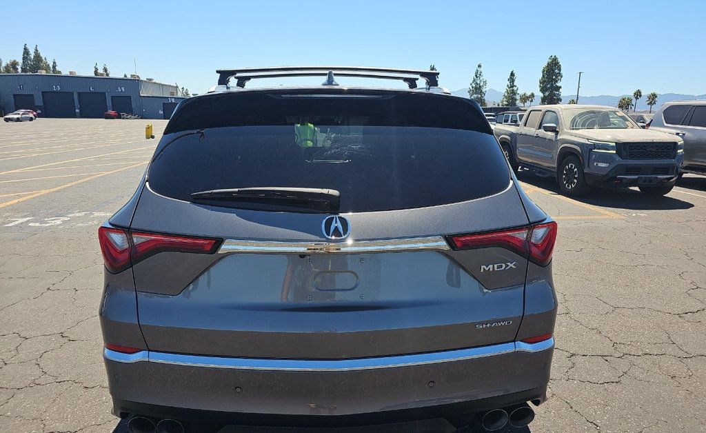2023 Acura MDX SH-AWD Advance photo 4