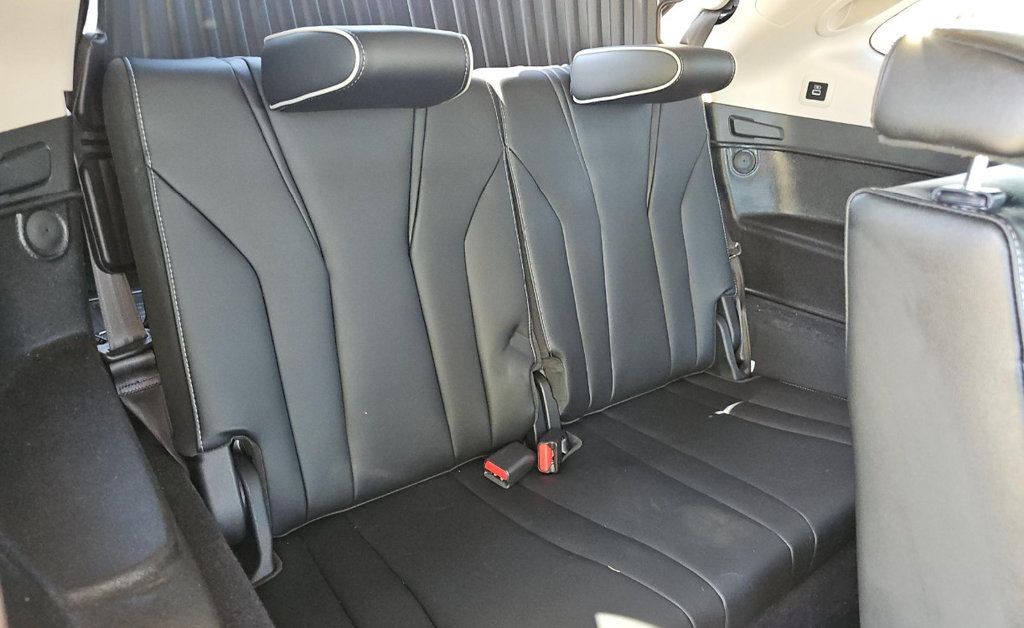 2023 Acura MDX SH-AWD Advance photo 8