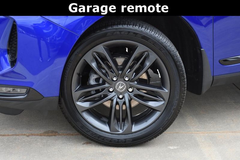 2023 Acura RDX A-Spec photo 3