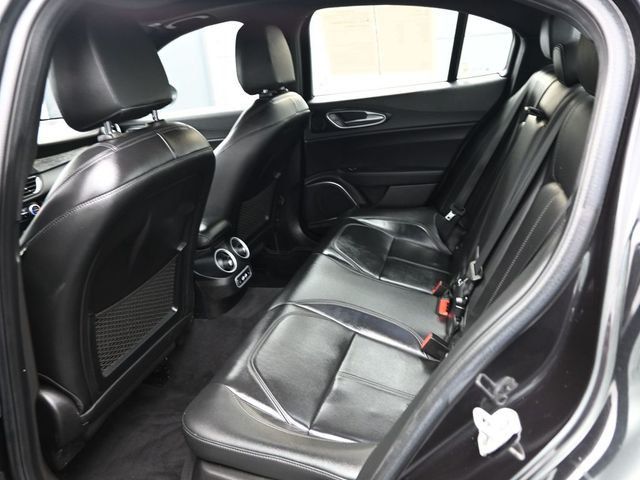 2023 Alfa Romeo Giulia RWD - 22990394 - 14