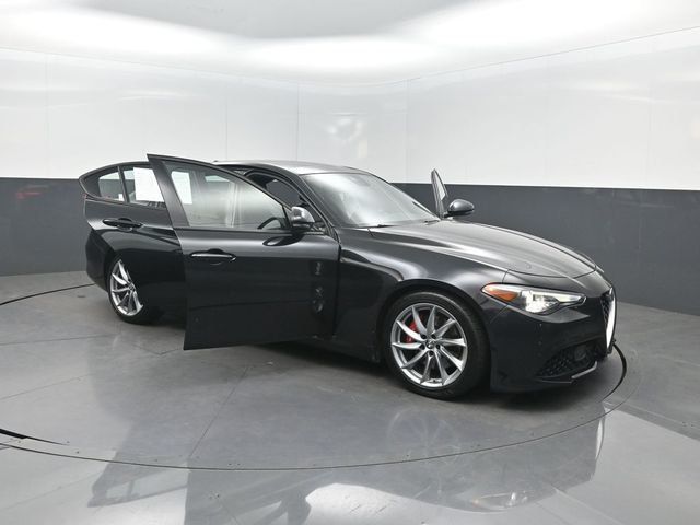 2023 Alfa Romeo Giulia RWD - 22990394 - 35