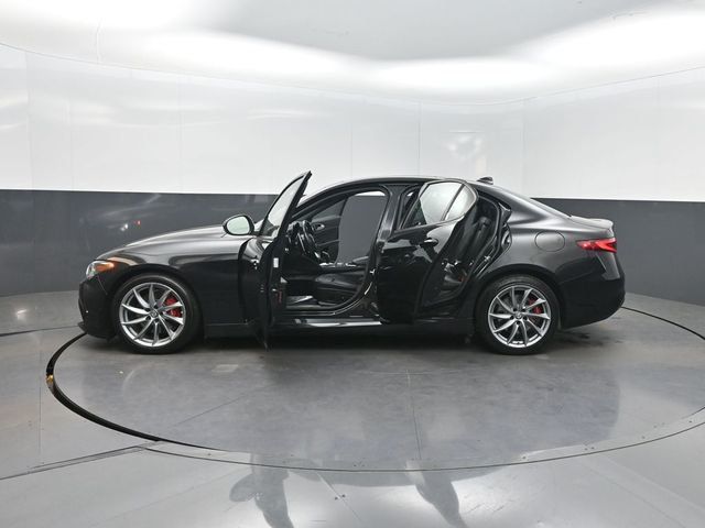 2023 Alfa Romeo Giulia RWD - 22990394 - 36