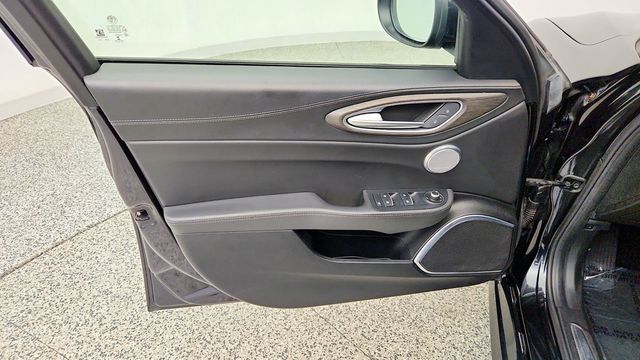 2023 Alfa Romeo Giulia Ti AWD - 23097211 - 10