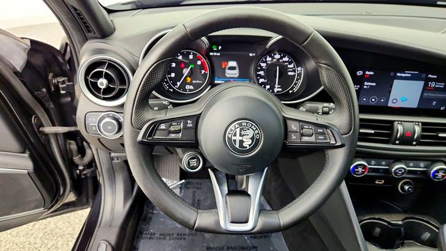 2023 Alfa Romeo Giulia Ti AWD - 23097211 - 13