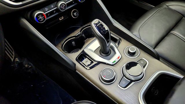 2023 Alfa Romeo Giulia Ti AWD - 23097211 - 16