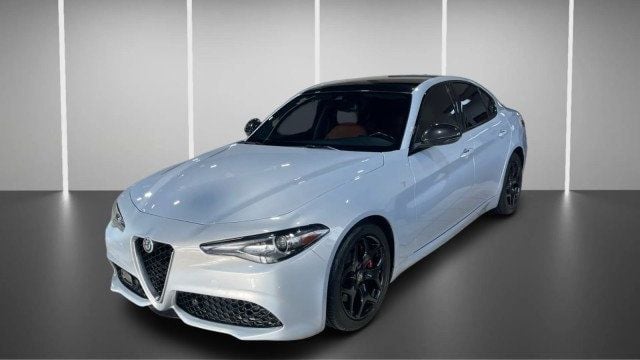 2023 Alfa Romeo Giulia Ti RWD - 22945831 - 3