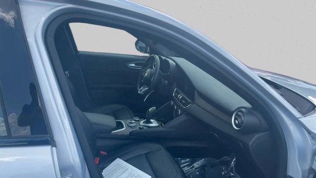 2023 Alfa Romeo Giulia Ti RWD - 23045369 - 17