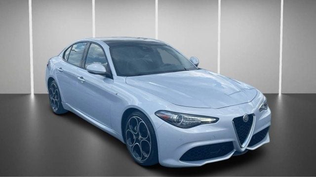 2023 Alfa Romeo Giulia Ti RWD - 23045369 - 1