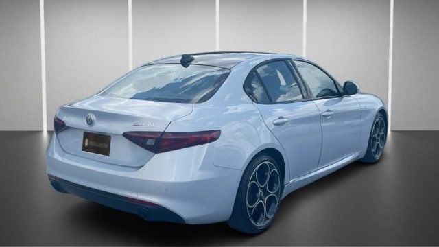 2023 Alfa Romeo Giulia Ti RWD - 23045369 - 3