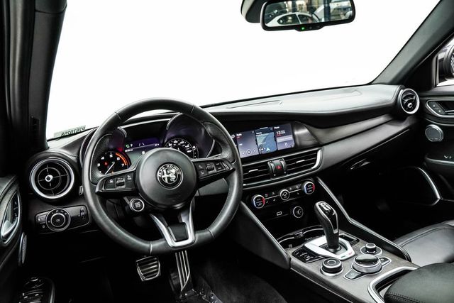 2023 Alfa Romeo Giulia Ti RWD - 22994870 - 4