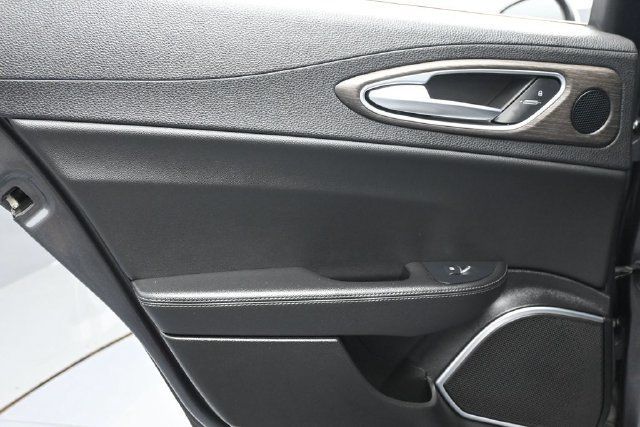 2023 Alfa Romeo Giulia Ti RWD - 23080085 - 12