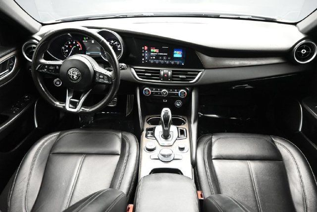 2023 Alfa Romeo Giulia Ti RWD - 23080085 - 17