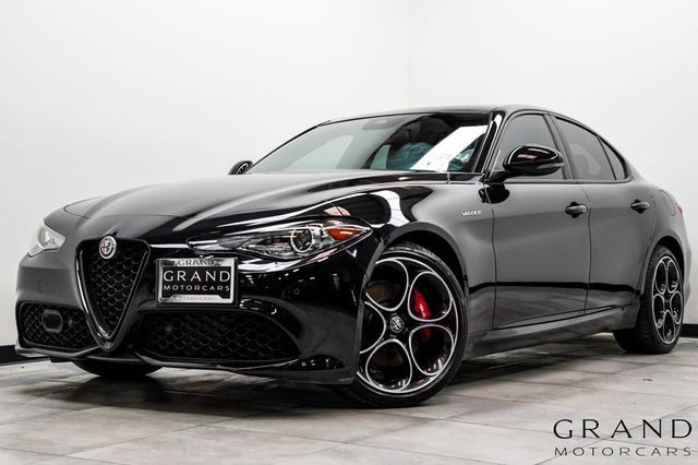 2023 Alfa Romeo Giulia Veloce AWD - 23001473 - 0