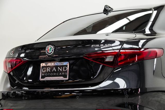 2023 Alfa Romeo Giulia Veloce AWD - 23001473 - 12