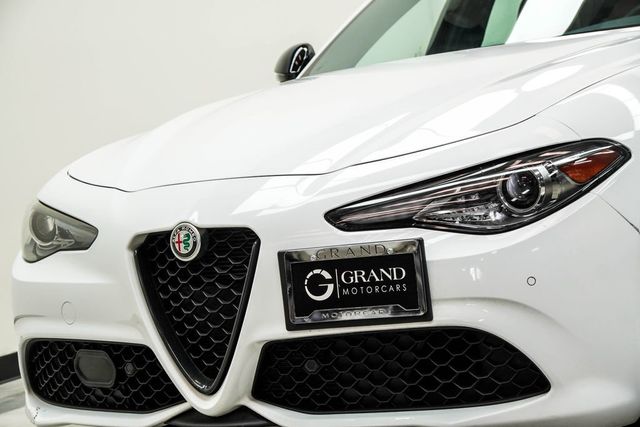 2023 Alfa Romeo Giulia Veloce AWD - 23021027 - 1