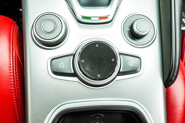 2023 Alfa Romeo Giulia Veloce AWD - 23021027 - 24