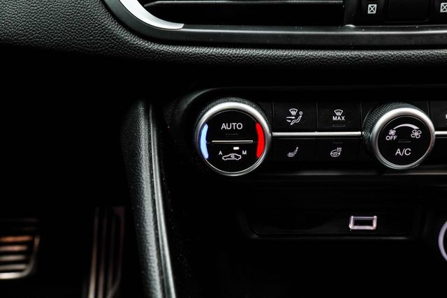 2023 Alfa Romeo Giulia Veloce AWD - 23021027 - 28