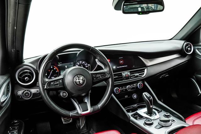 2023 Alfa Romeo Giulia Veloce AWD's photo