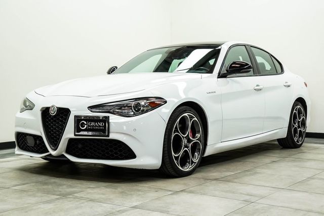 2023 Alfa Romeo Giulia Veloce AWD - 23021027 - 5