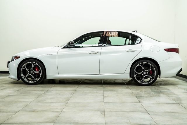 2023 Alfa Romeo Giulia Veloce AWD - 23021027 - 7