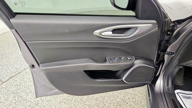 2023 Alfa Romeo Giulia Veloce AWD - 23075571 - 10