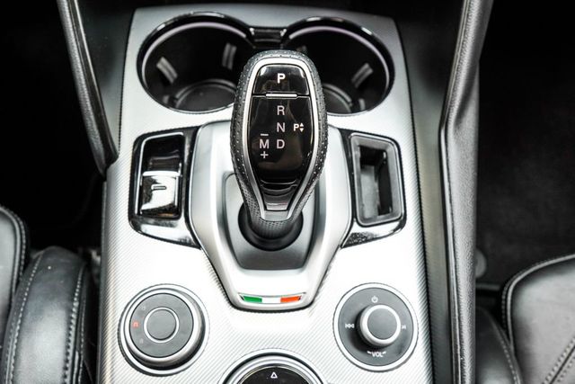 2023 Alfa Romeo Giulia Veloce RWD - 23072539 - 25
