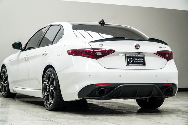 2023 Alfa Romeo Giulia Veloce RWD - 22971330 - 9