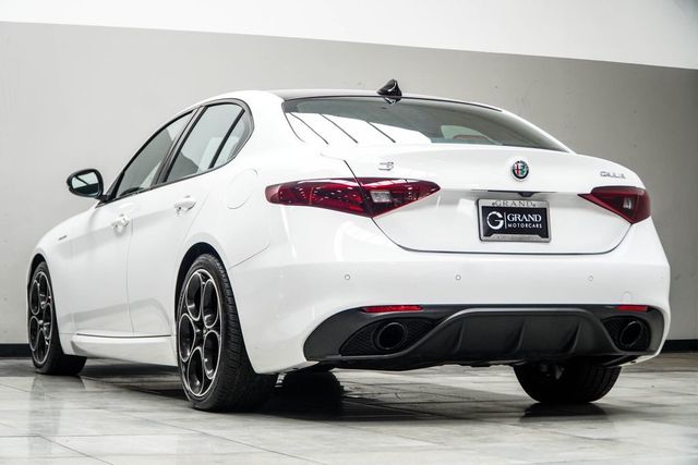 2023 Alfa Romeo Giulia Veloce RWD - 23022113 - 12