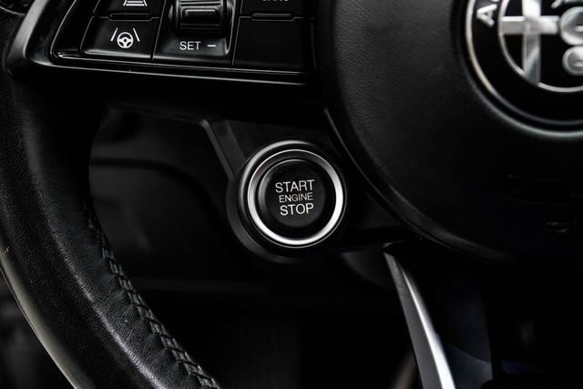 2023 Alfa Romeo Giulia Veloce RWD - 23022113 - 32